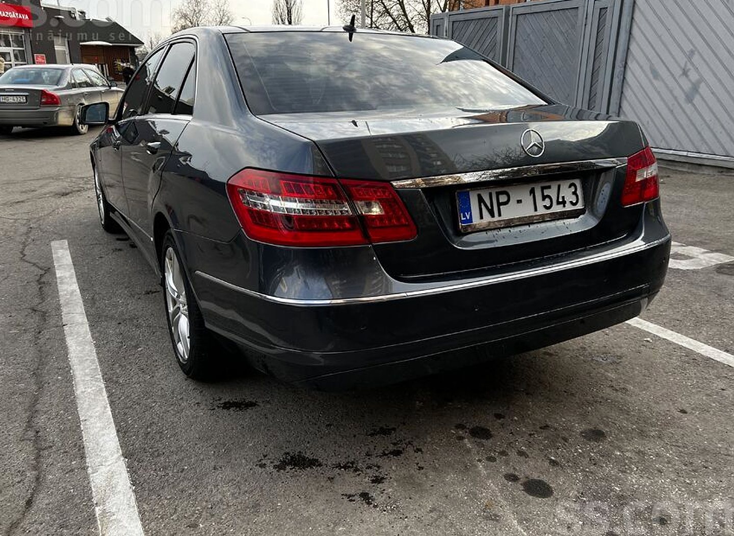 Mercedes-Benz E250 — foto 5