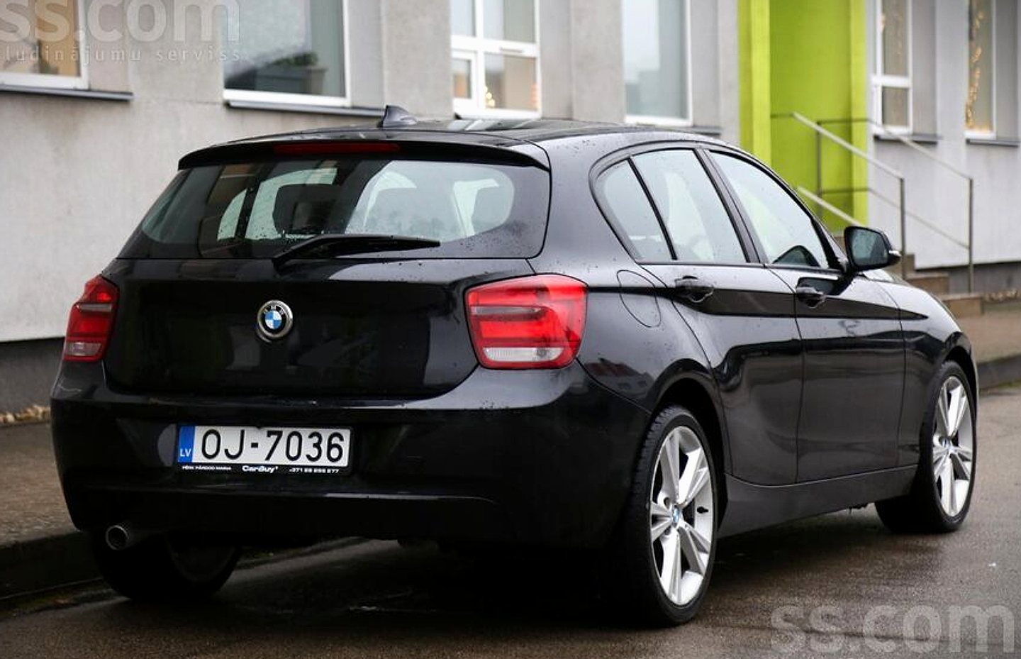 BMW 118 — foto 5
