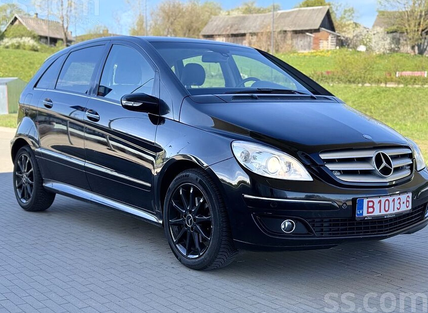 Mercedes-Benz B200 — foto 6