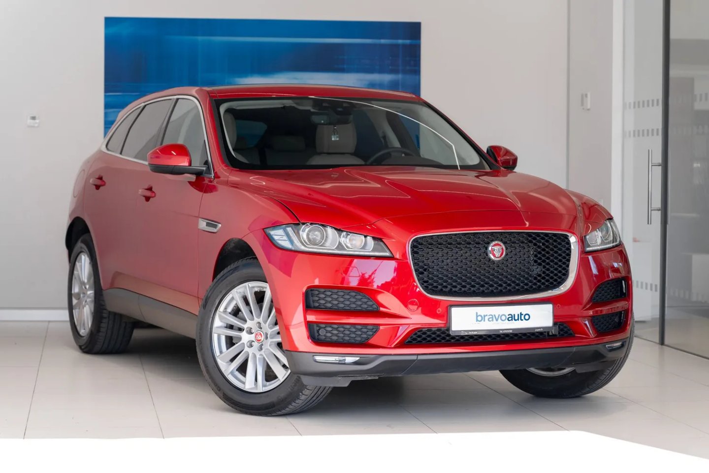 Jaguar F PACE — foto 2