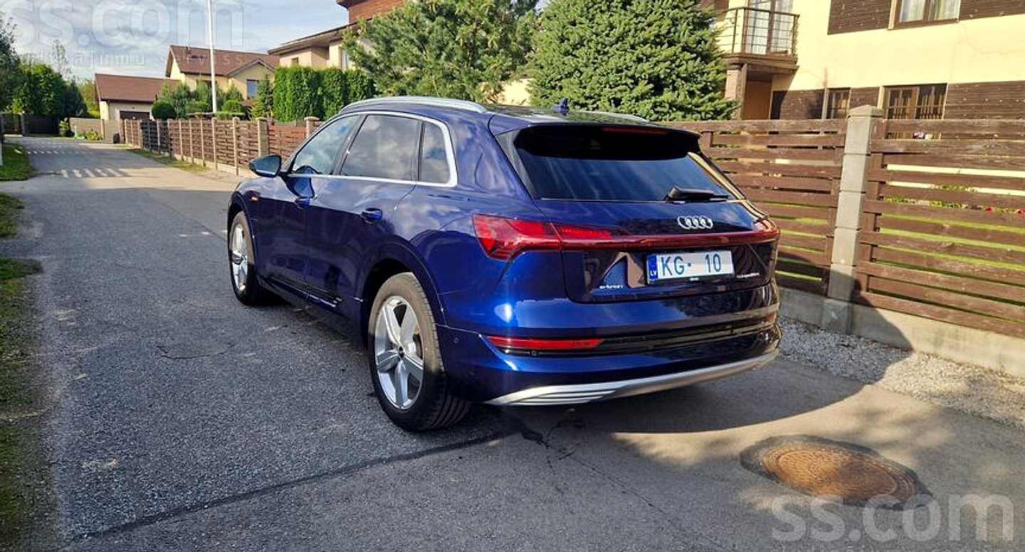 Audi E-tron — foto 3