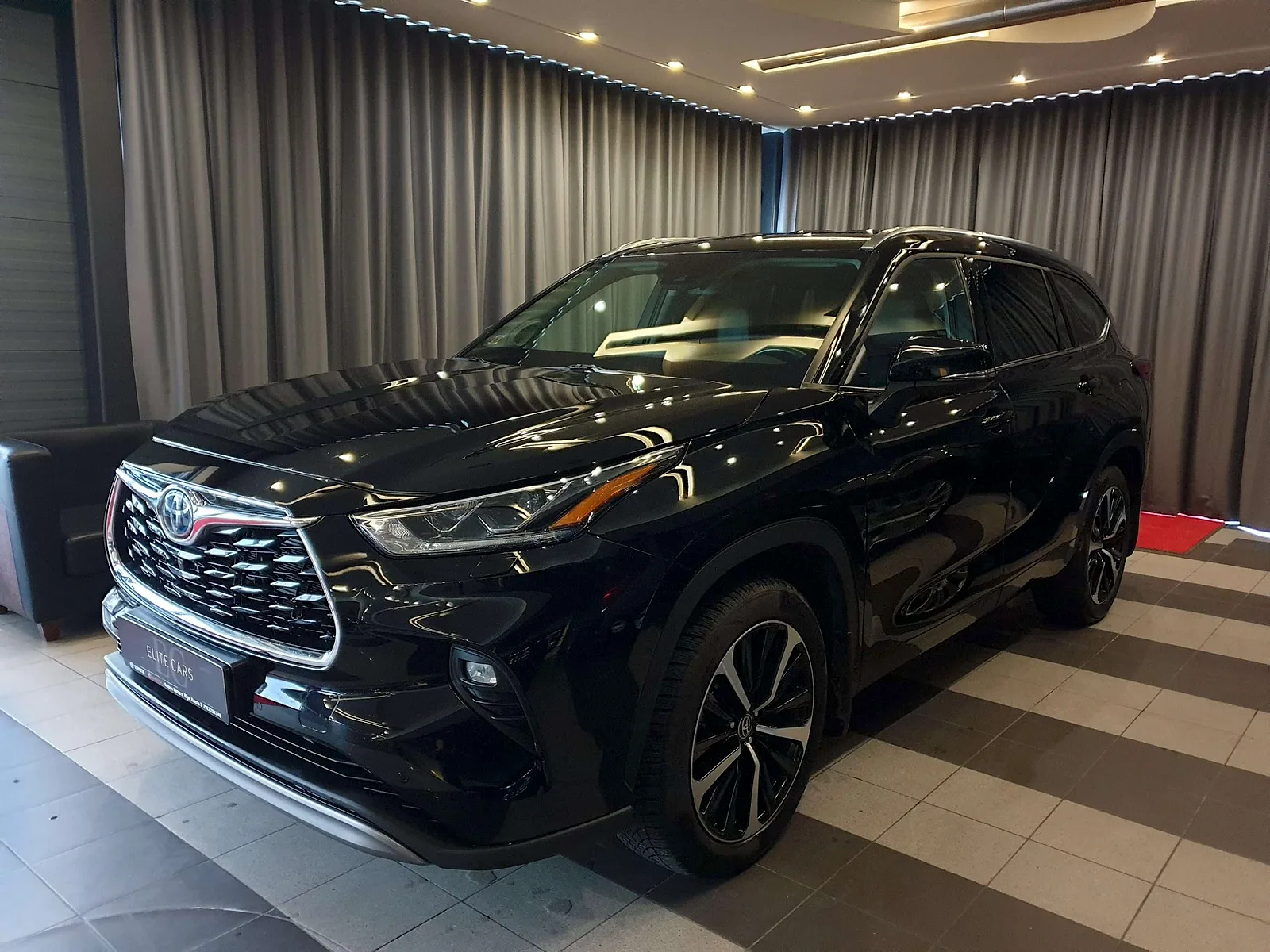 Toyota Highlander 2.5 Hybrid 7 seats, 2022. gads