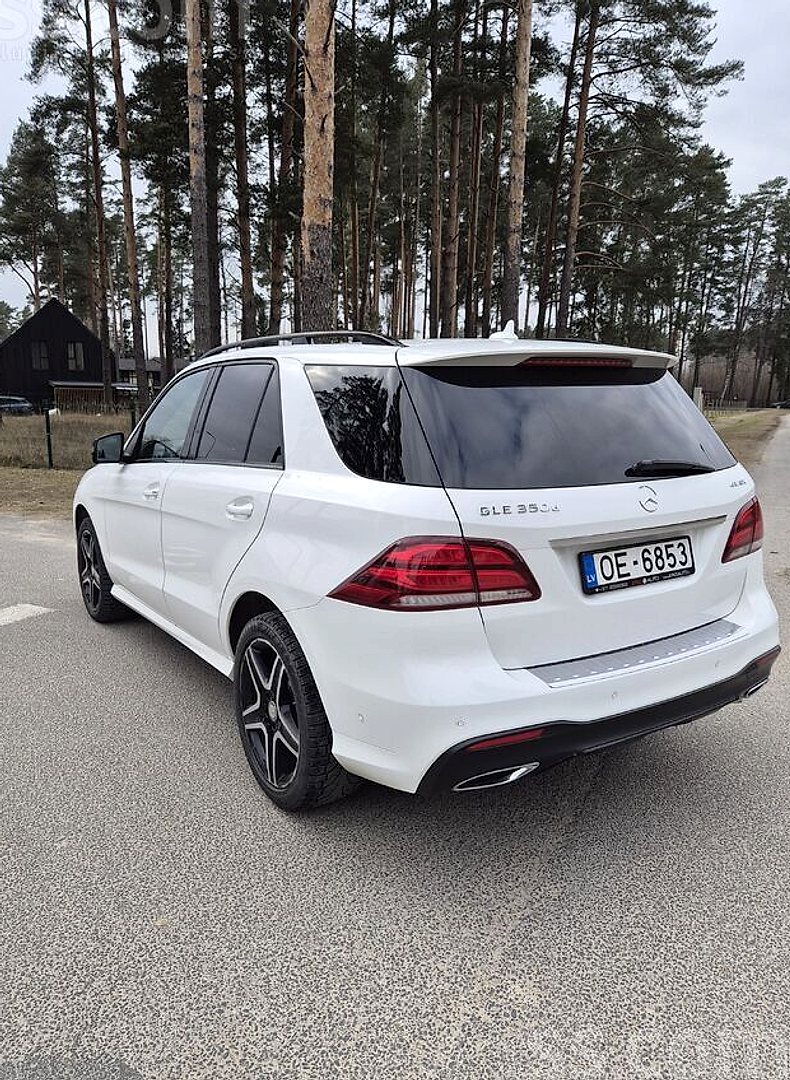 Mercedes-Benz GLE 350 — foto 6