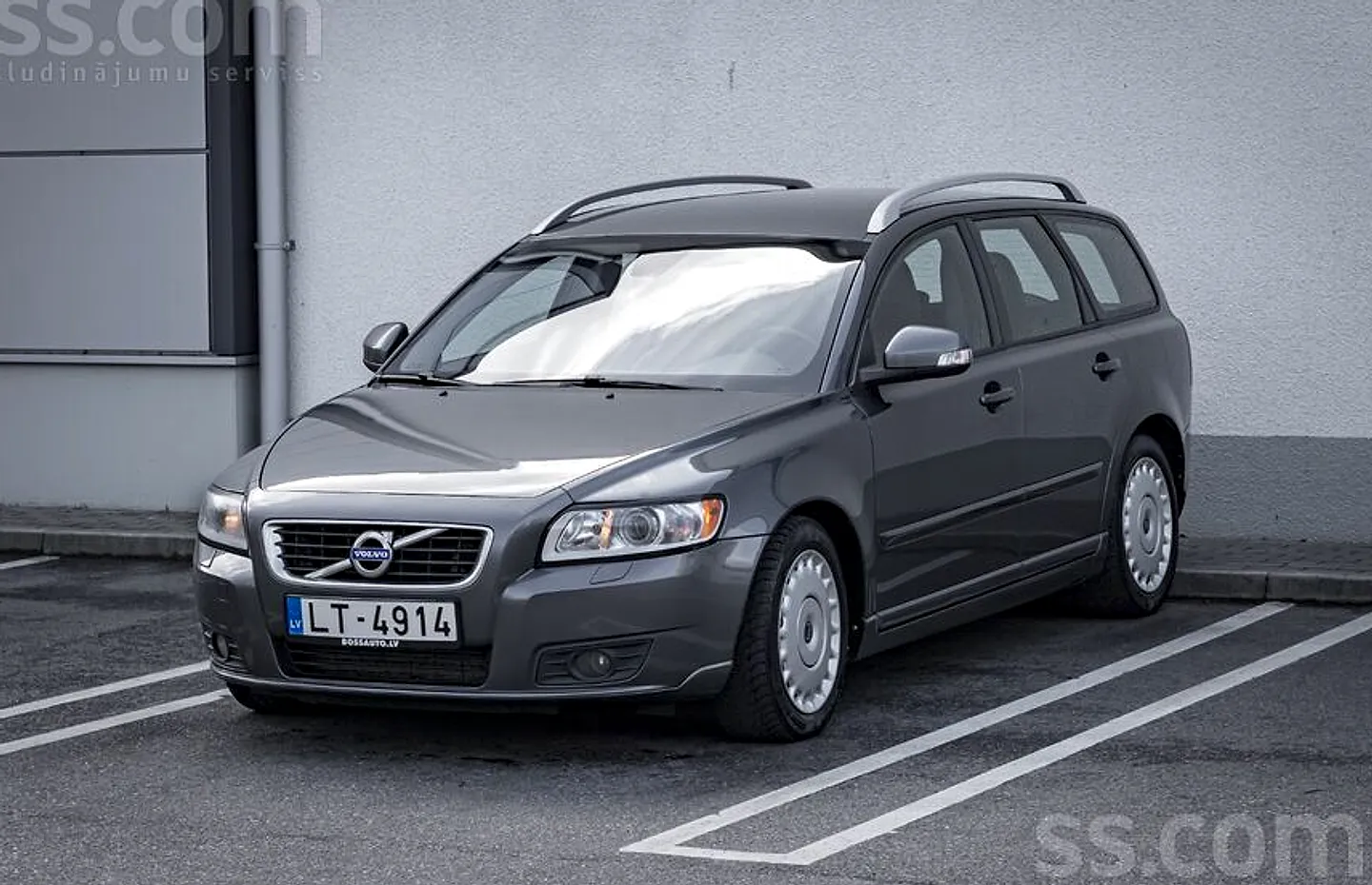 Volvo V50, 2010. gads