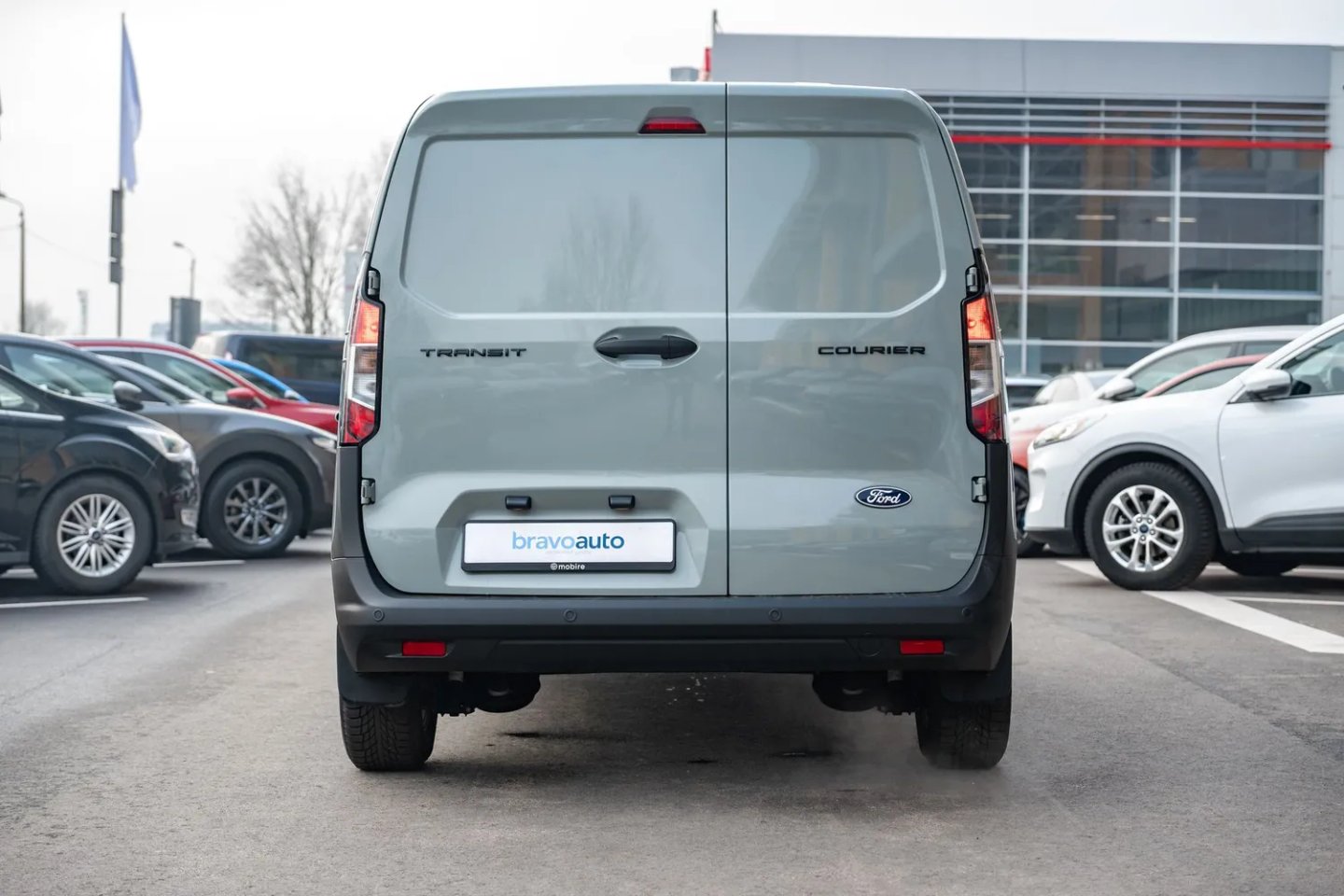 Ford TRANSIT COURIER — foto 5
