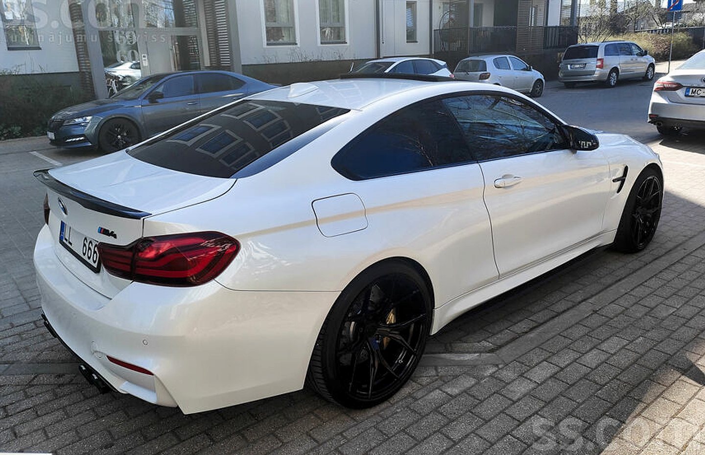 BMW M4 — foto 3