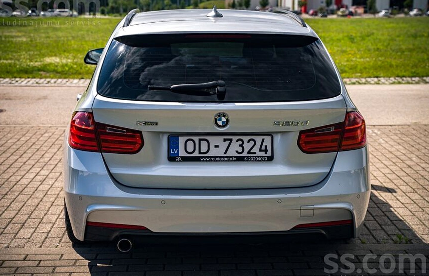 BMW 320 — foto 4
