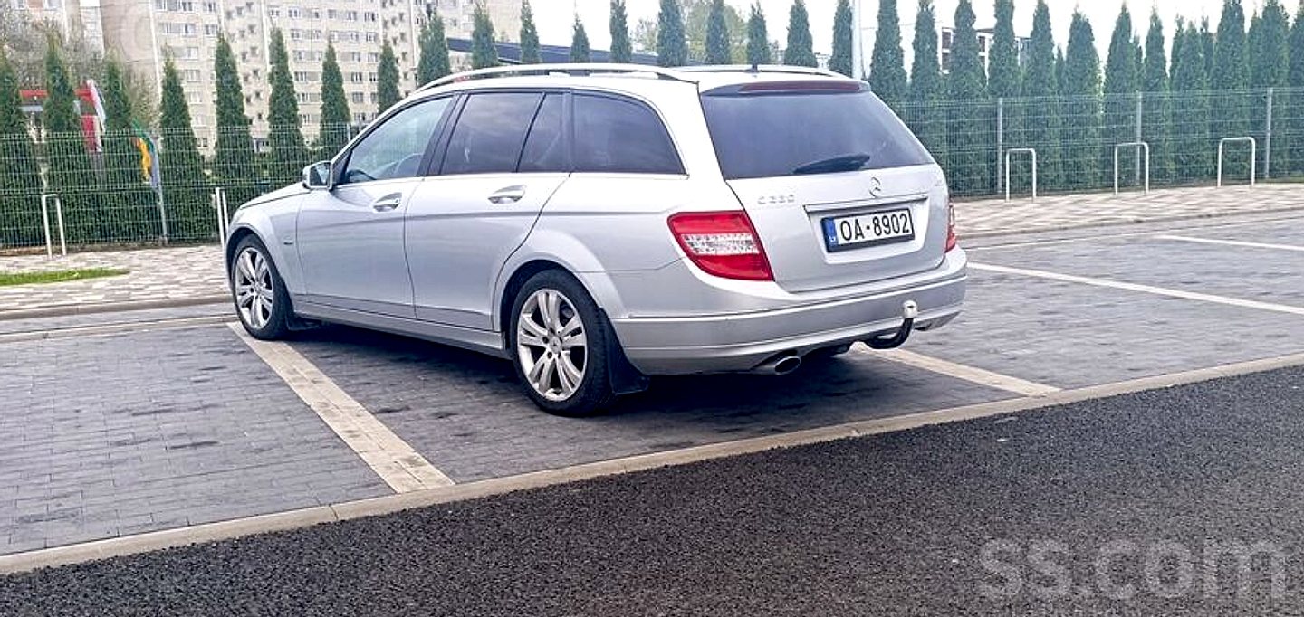 Mercedes-Benz C220 — foto 5