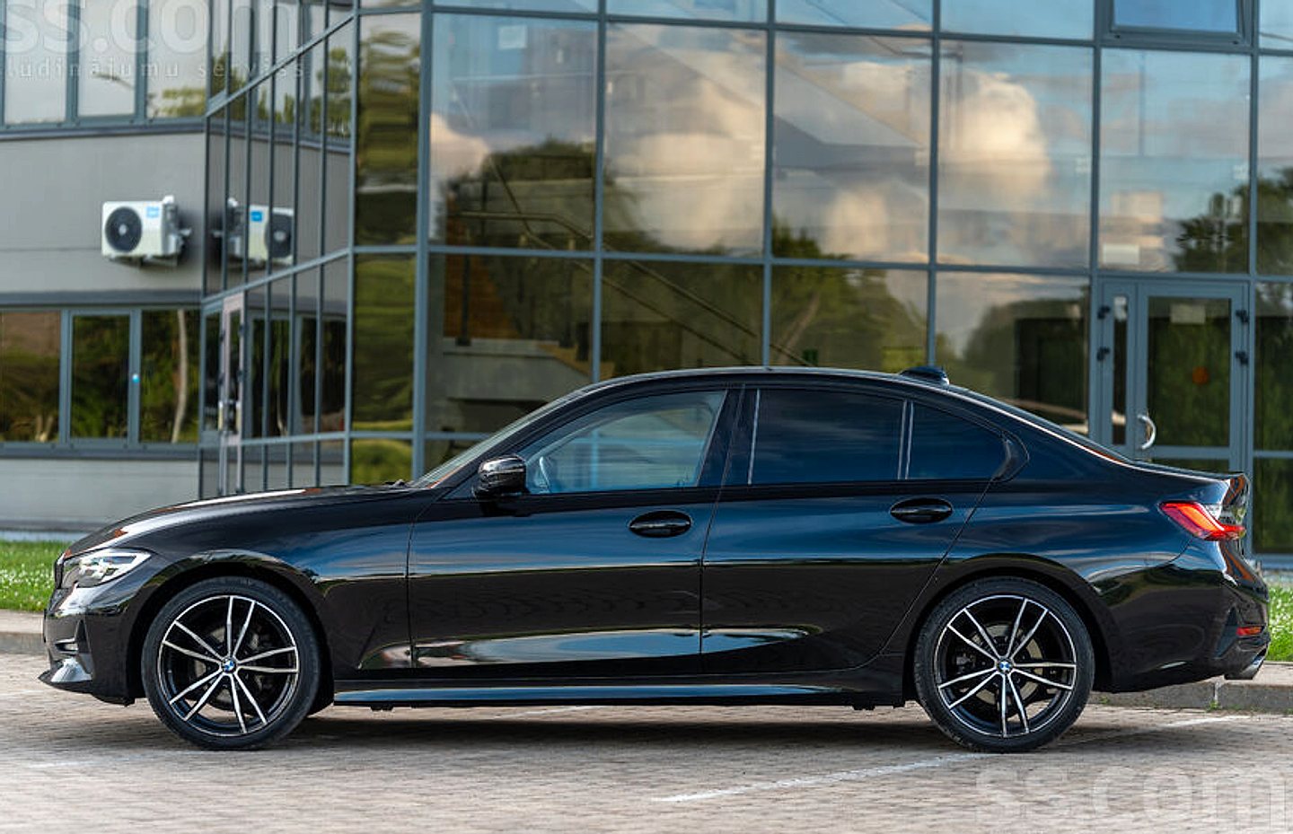 BMW 318 — foto 5