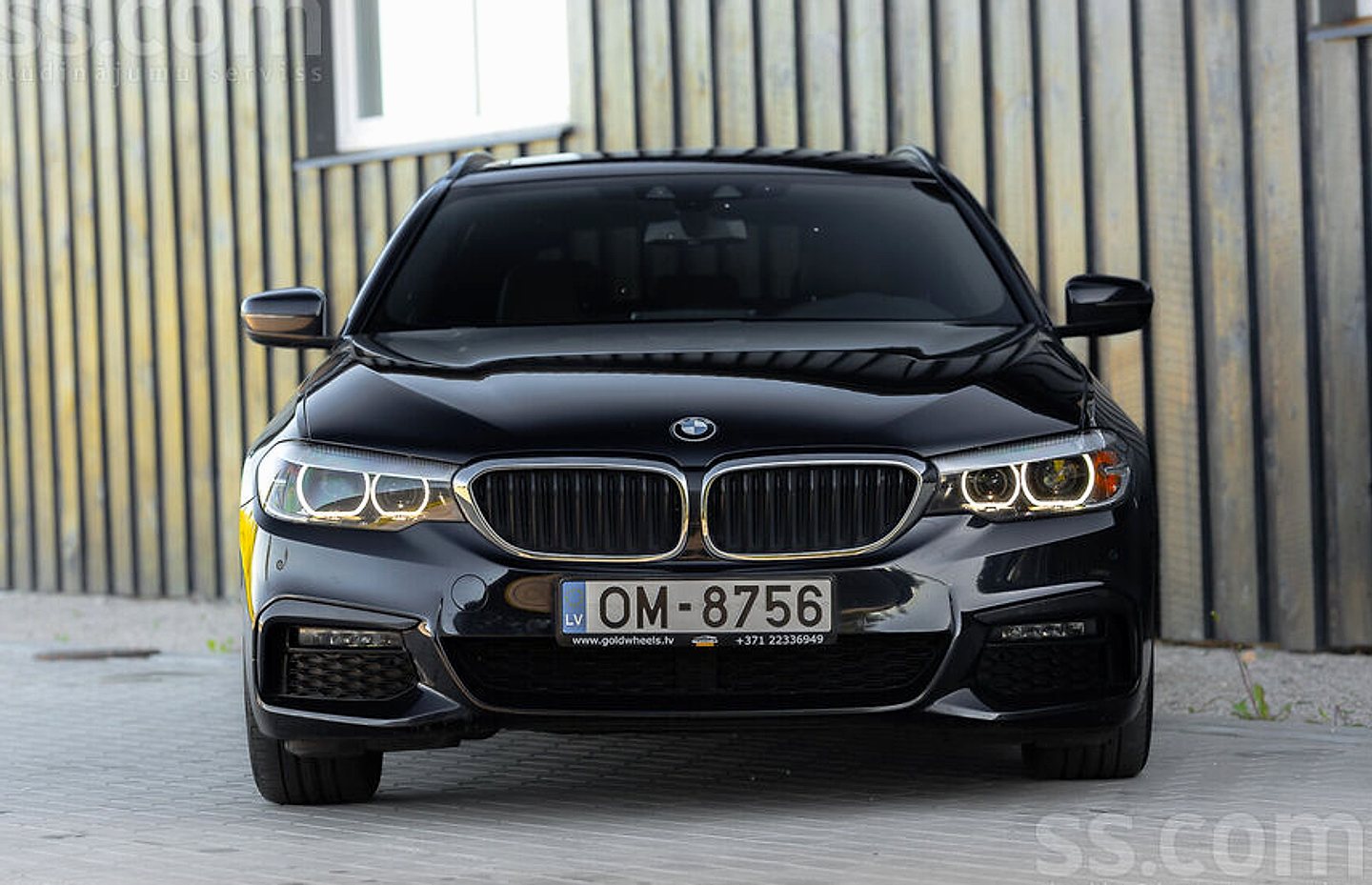 BMW 520 — foto 3