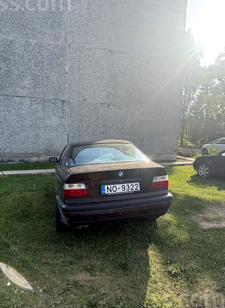 BMW 318 — foto 4