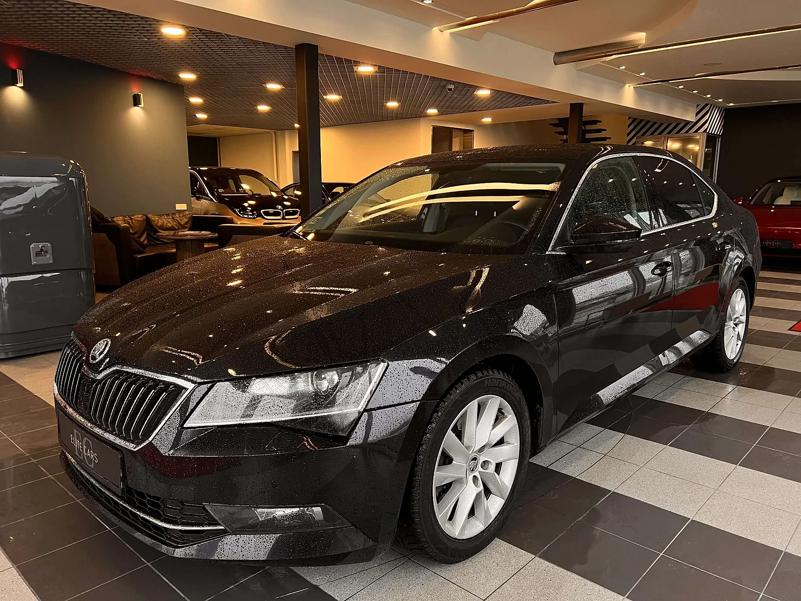 Škoda Superb, 2016. gads
