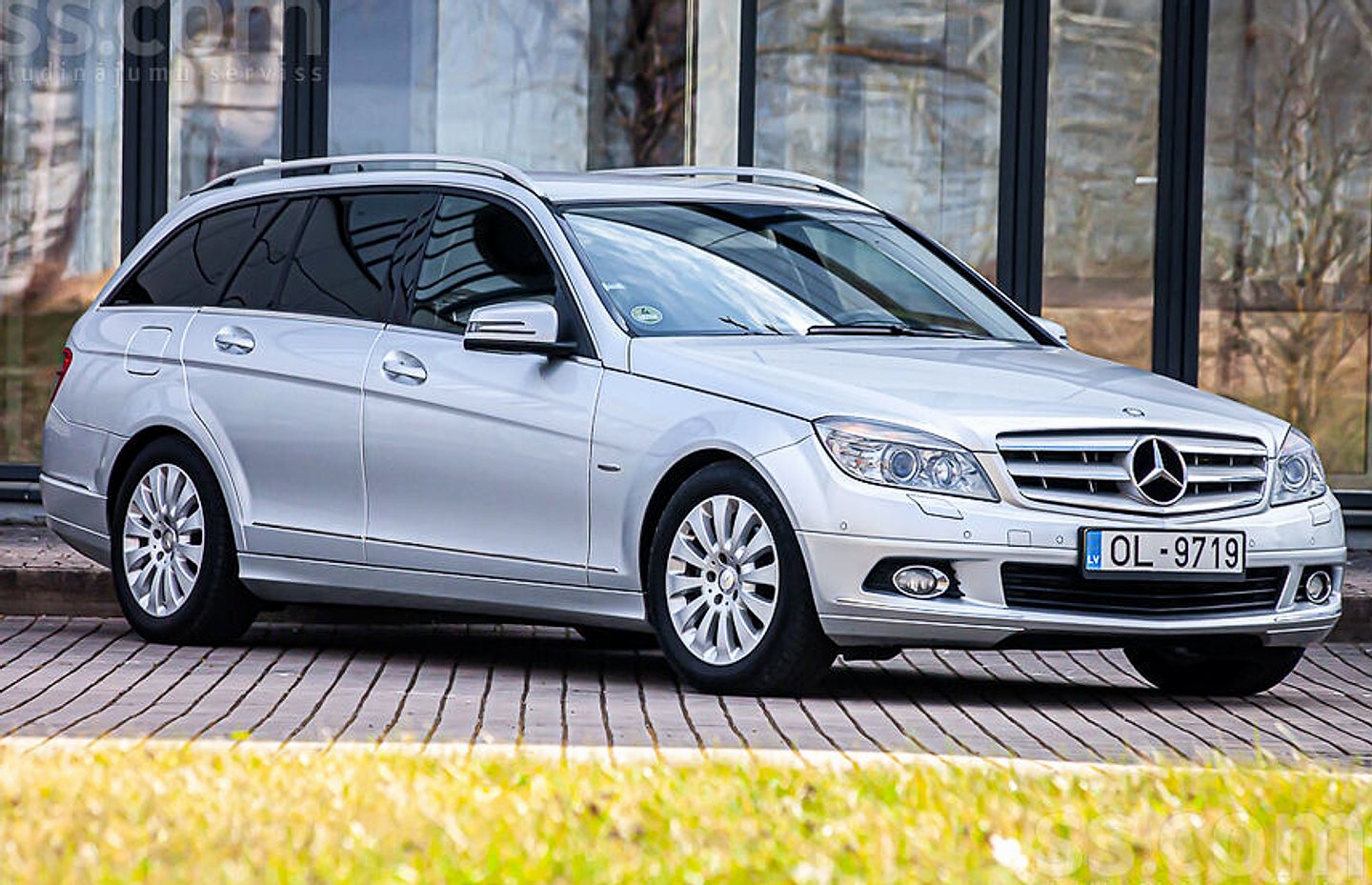 Mercedes-Benz C220 — foto 2
