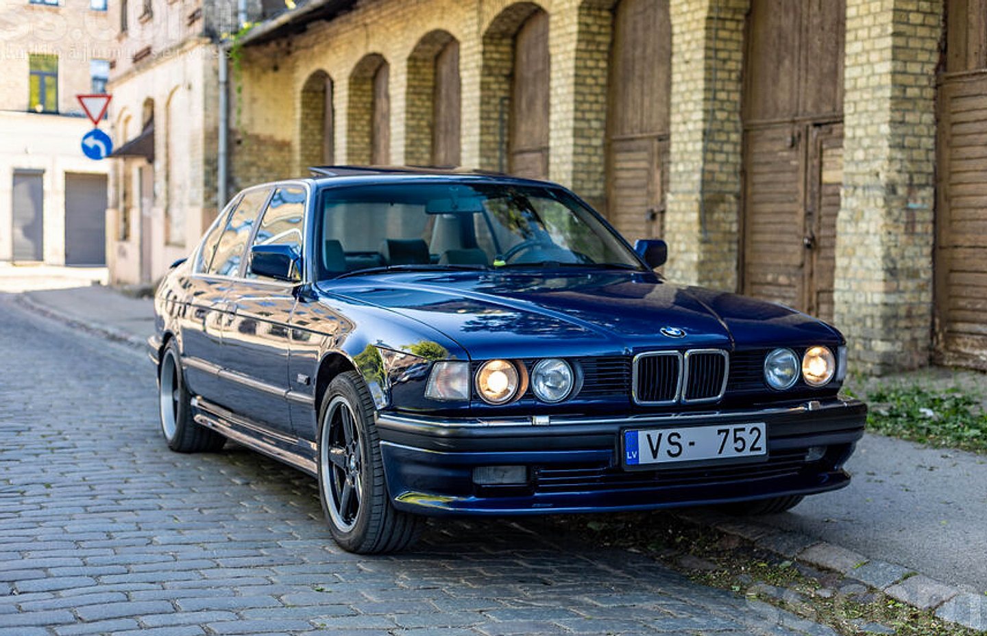 BMW 730 — foto 2