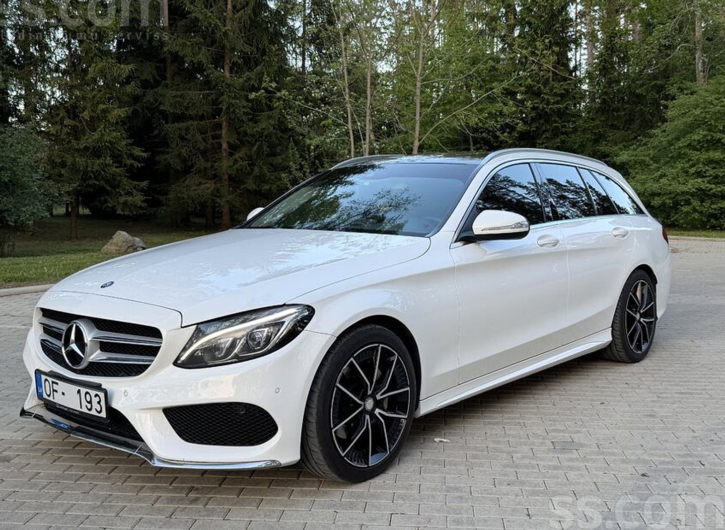 Mercedes-Benz C220 — foto 2