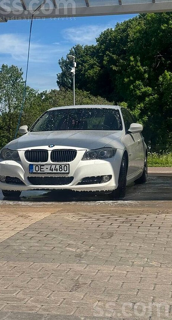 BMW 320 — foto 4