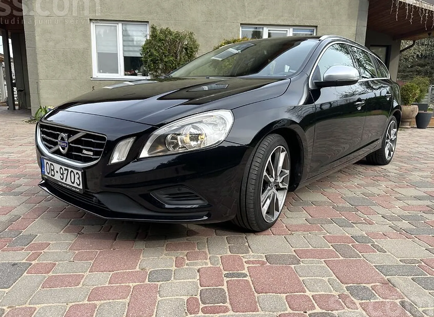 Volvo V60, 2011. gads