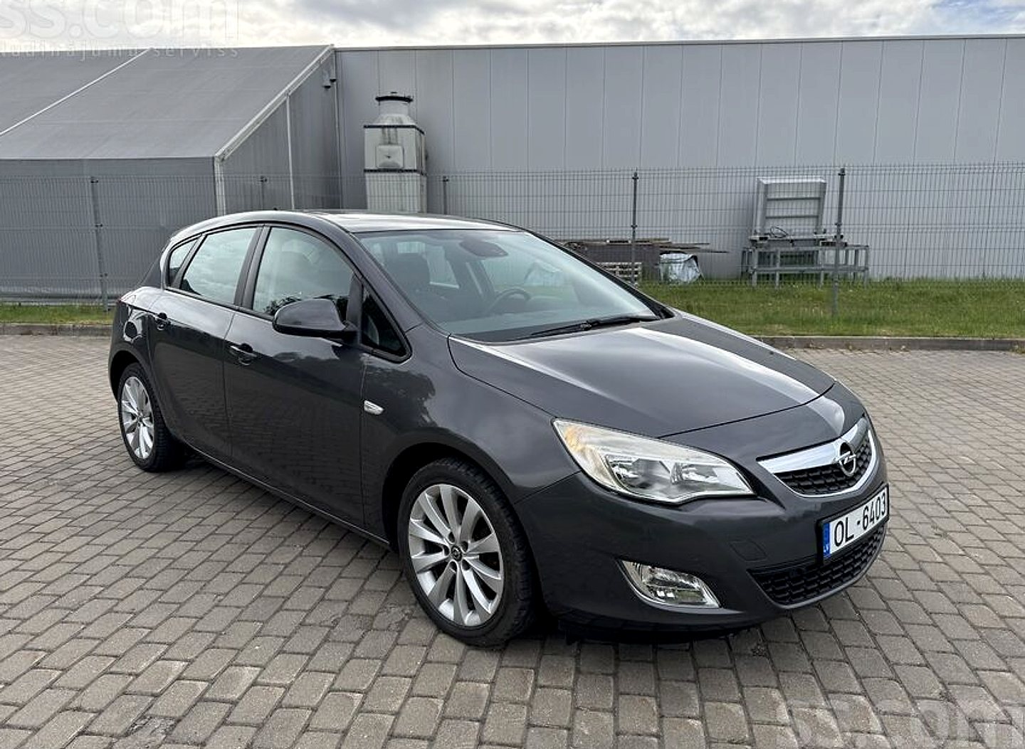 Opel Astra, 2010. gads