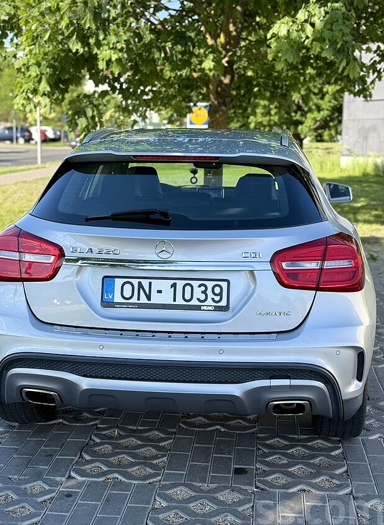 Mercedes-Benz GLA220 — foto 6