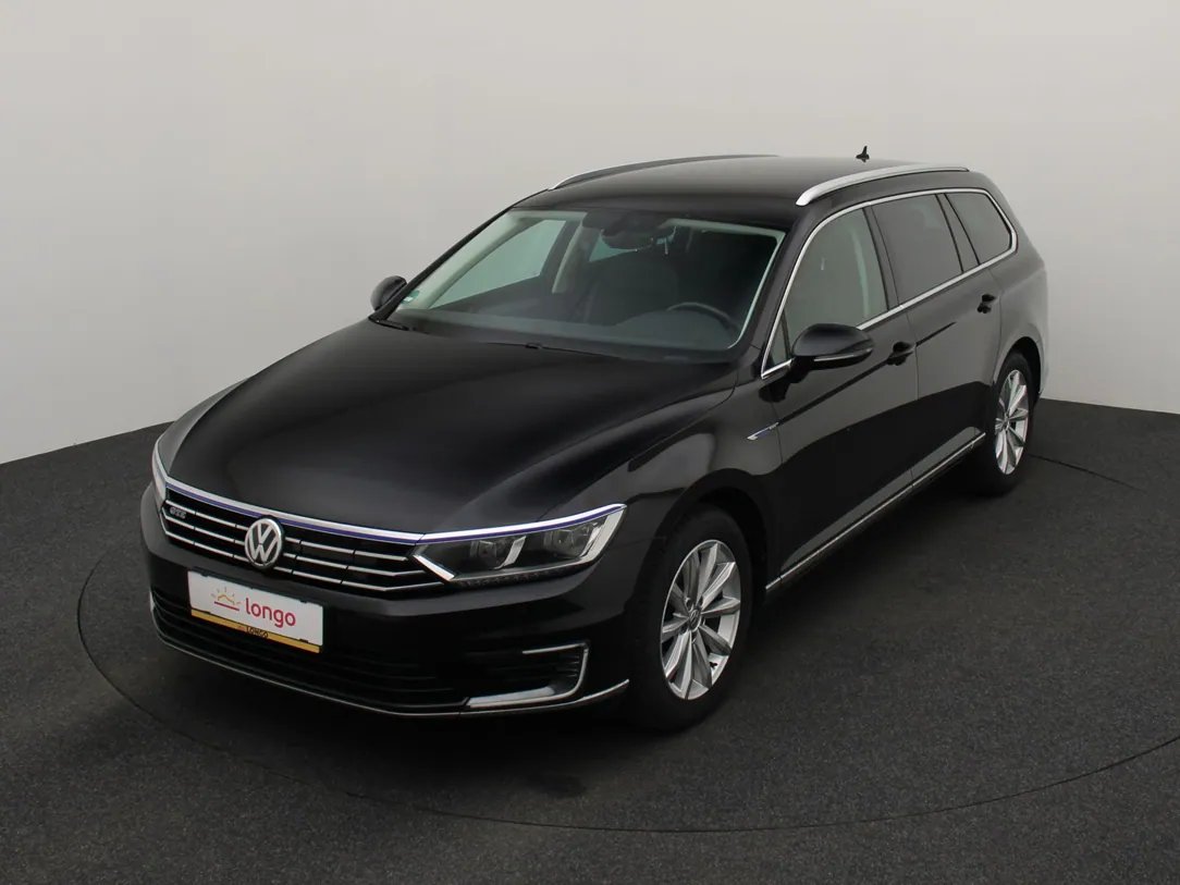 Volkswagen Passat B8 — foto 2