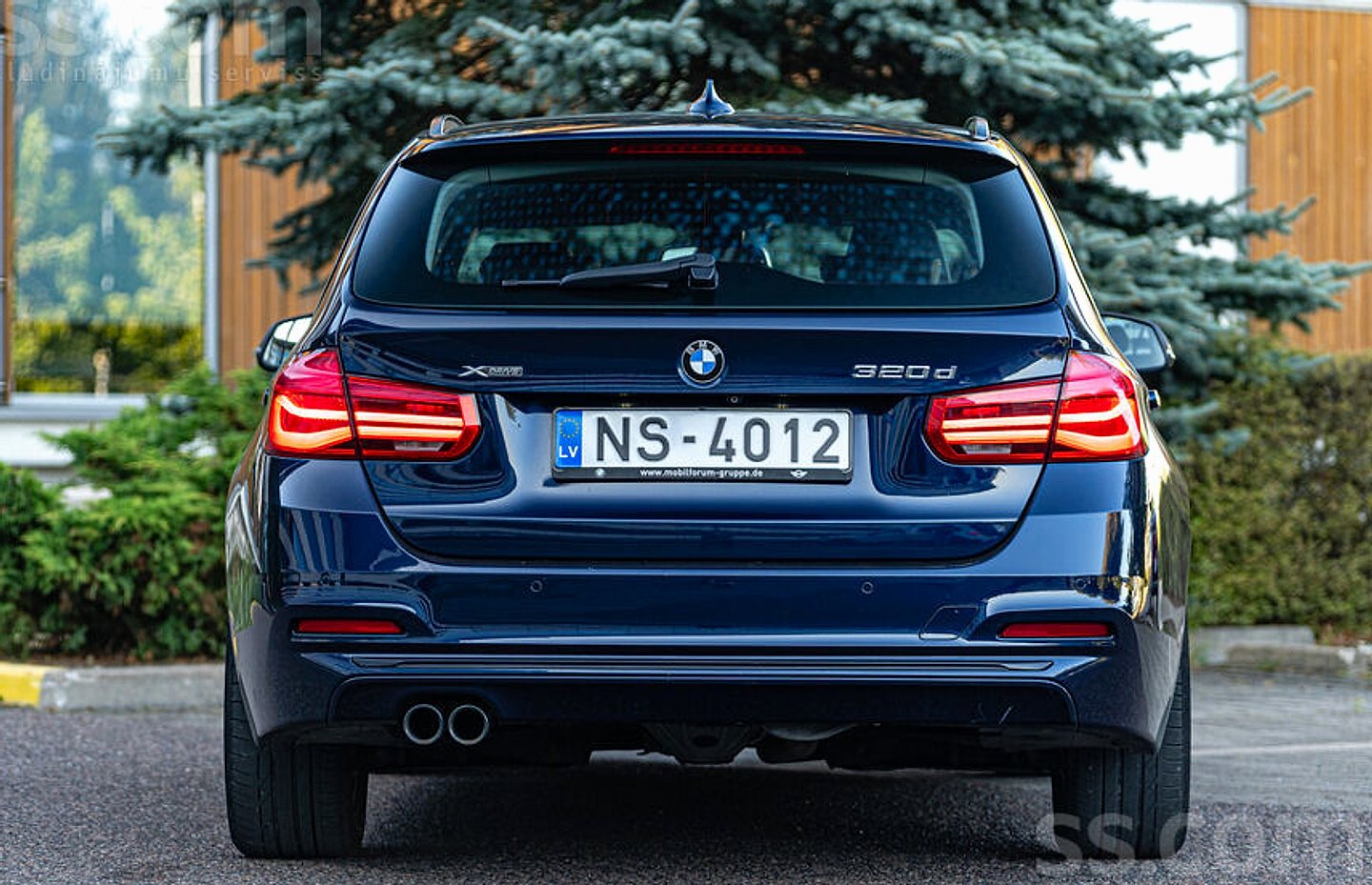 BMW 320 — foto 6