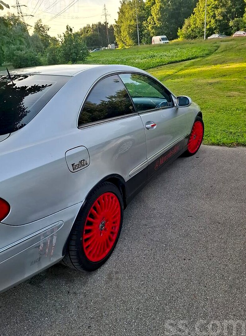 Mercedes-Benz CLK270 — foto 3