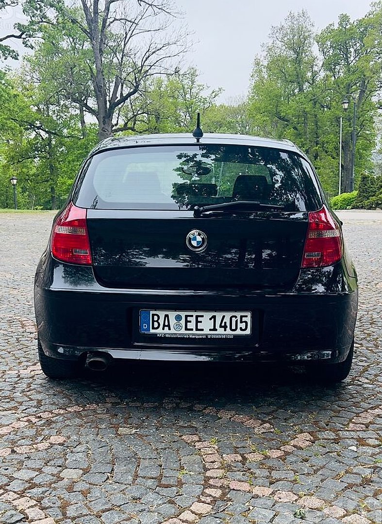 BMW 118 — foto 6