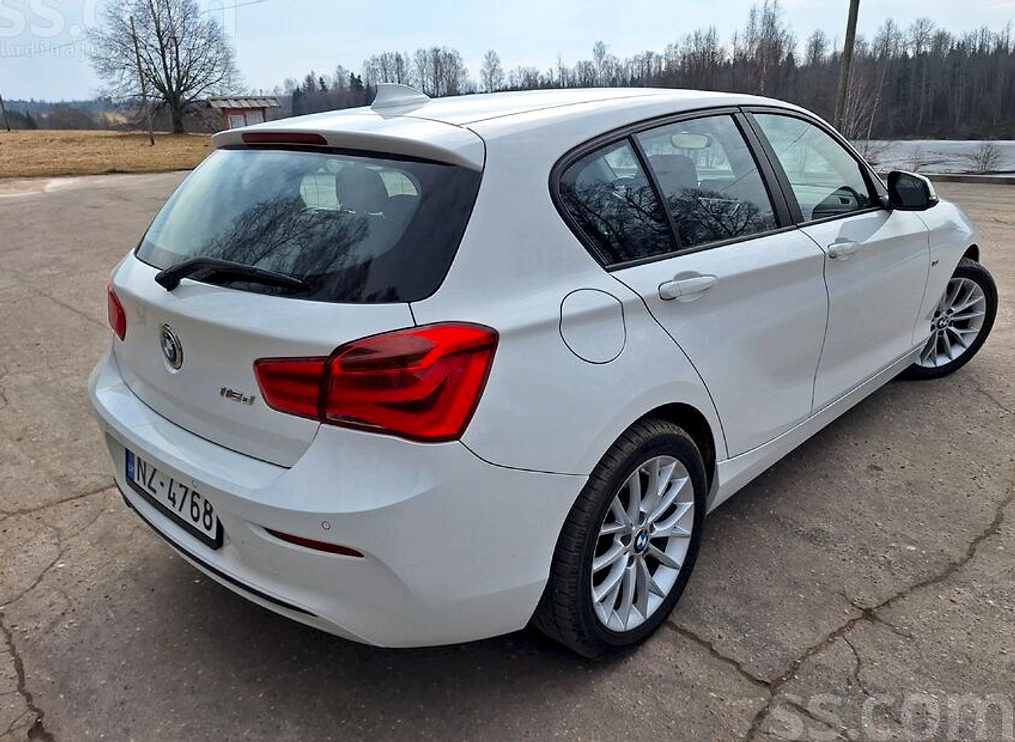 BMW 116 — foto 4