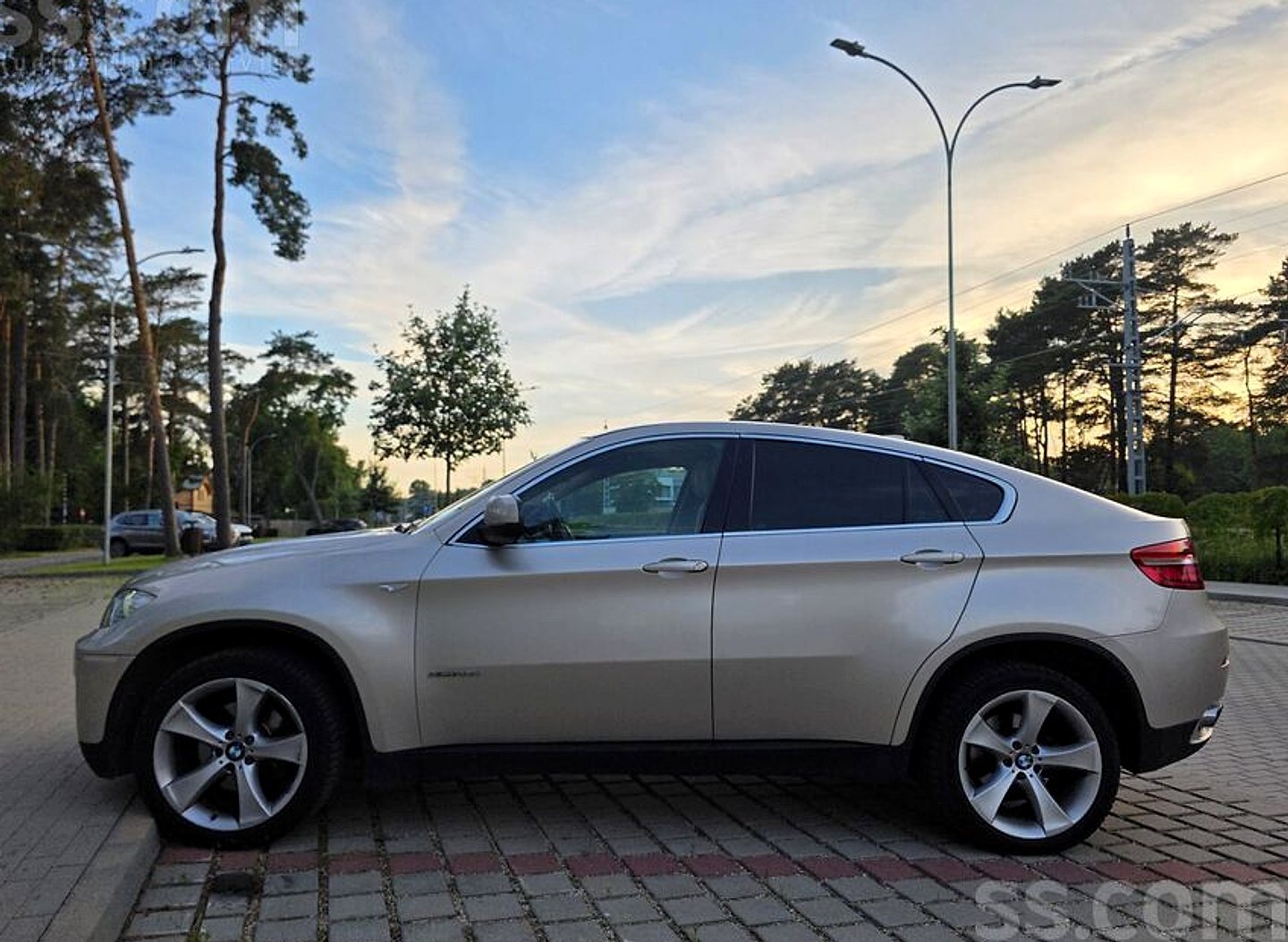 BMW X6 — foto 4