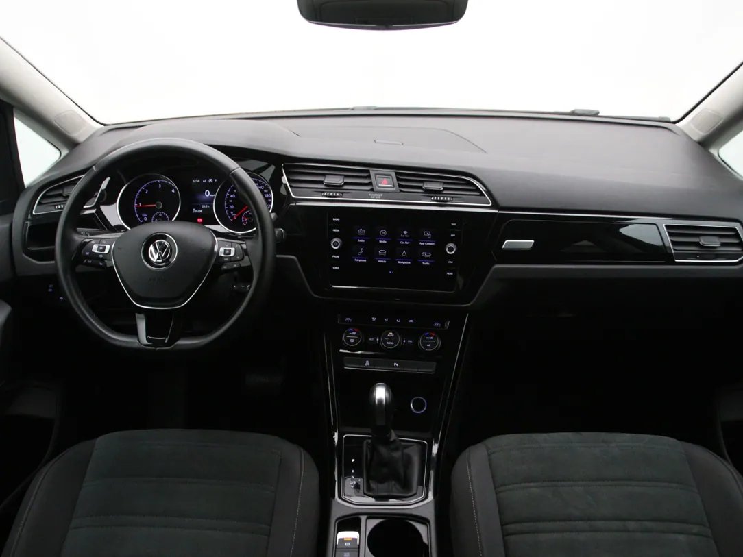 Volkswagen Touran — foto 3