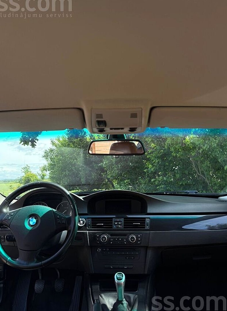 BMW 320 — foto 4