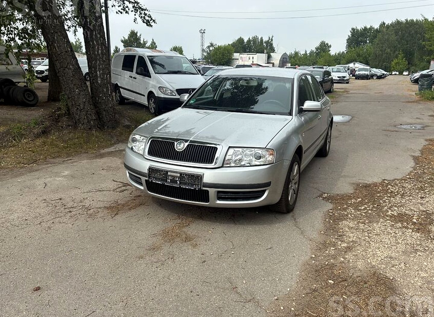 Škoda Superb — foto 5