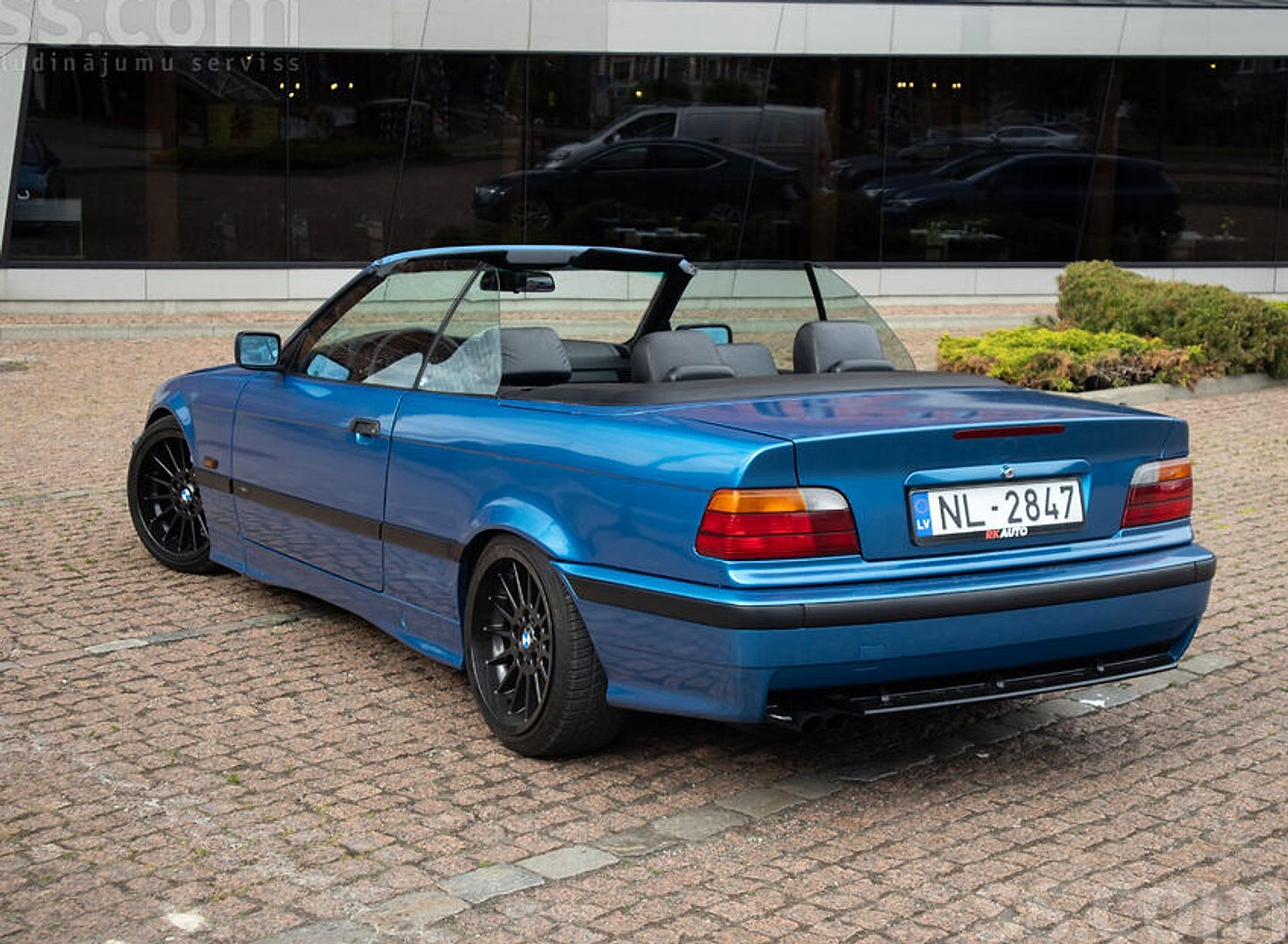 BMW 325 — foto 2