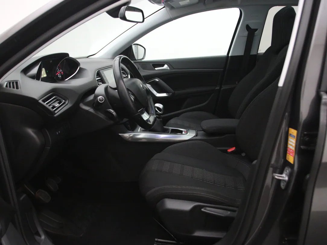 Peugeot 308 — foto 5