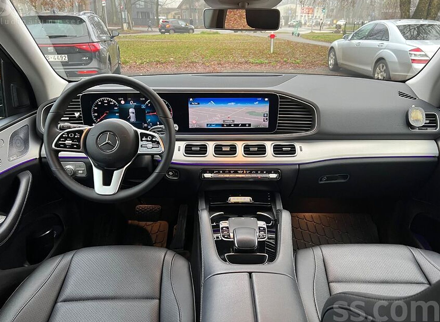 Mercedes-Benz GLE 300 — foto 6