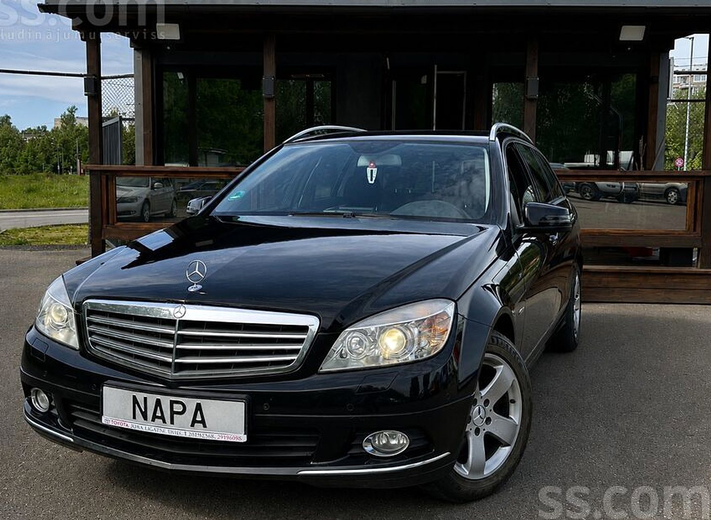 Mercedes-Benz C350, 2010. gads