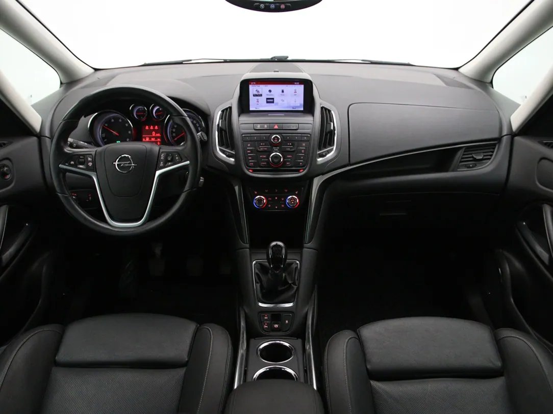 Opel Zafira Tourer — foto 3