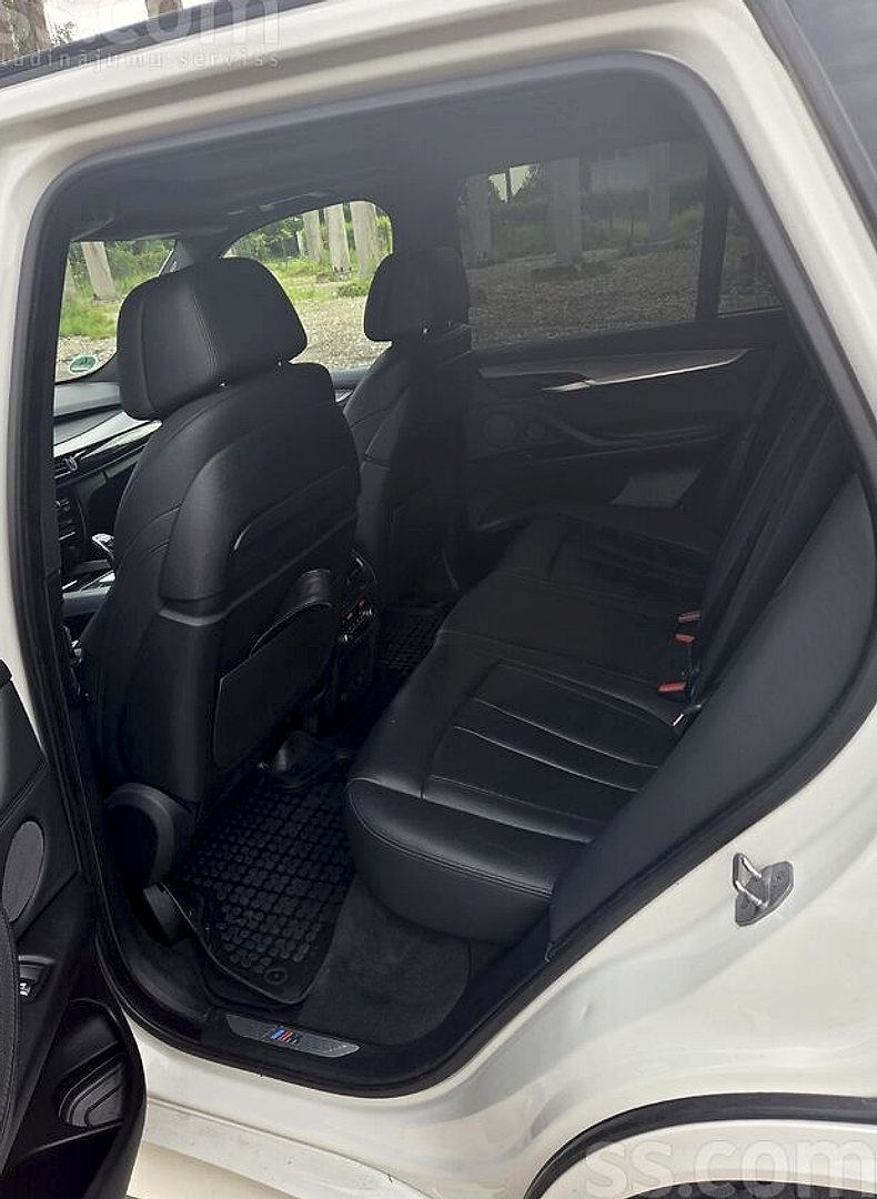 BMW X5 — foto 4