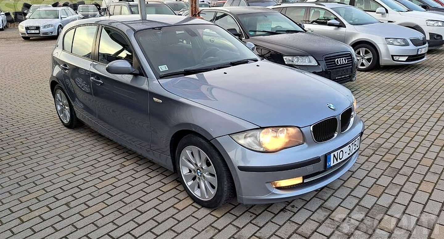 BMW 118 — foto 2