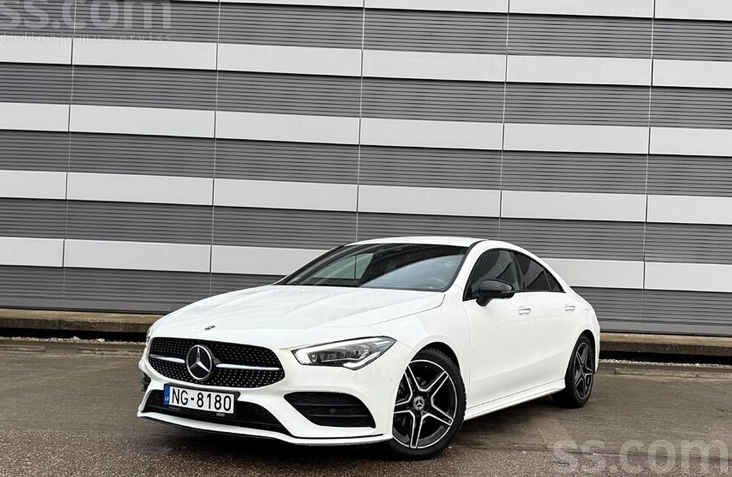 Mercedes-Benz CLA180 — foto 3