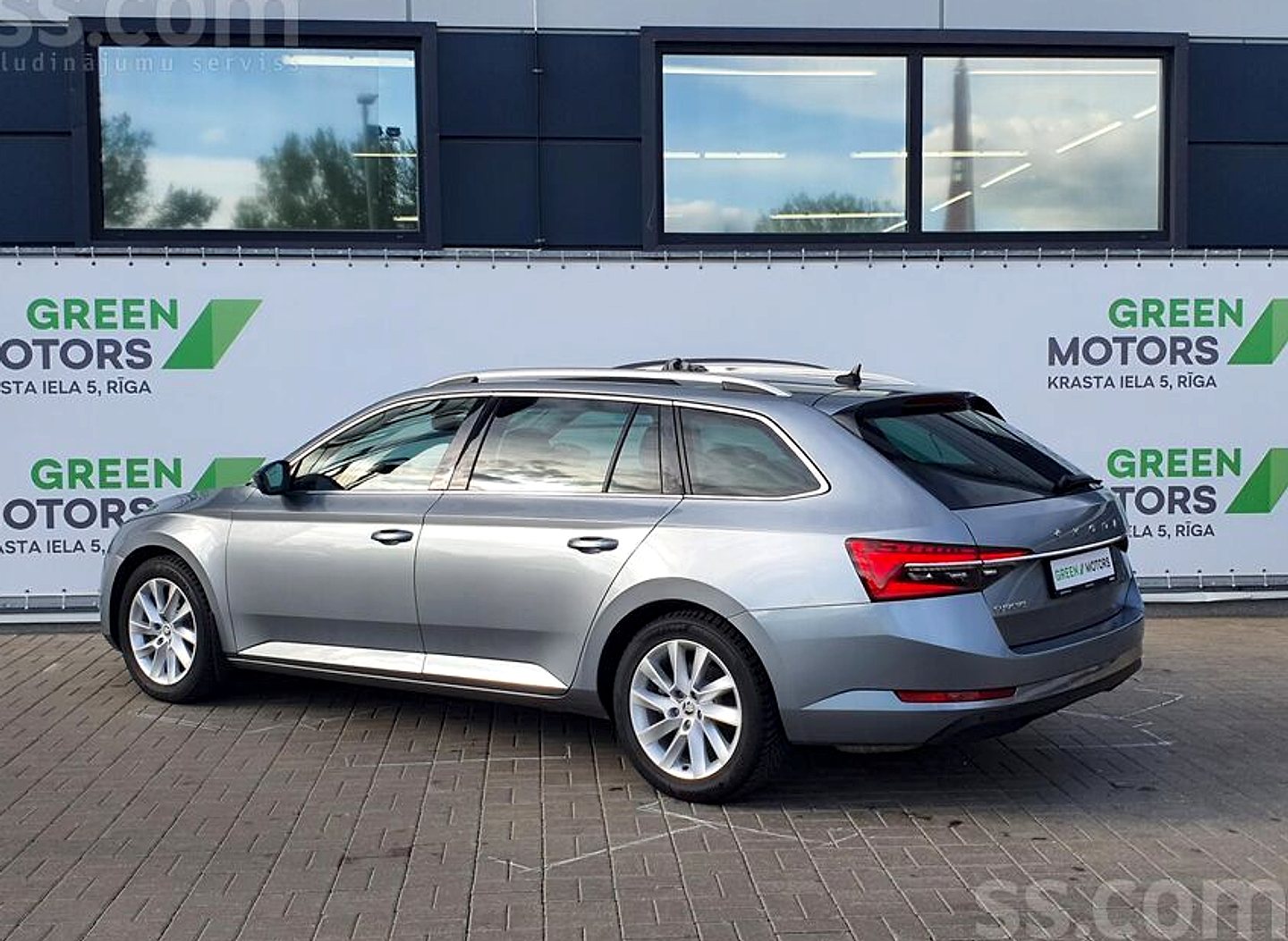 Škoda Superb — foto 4