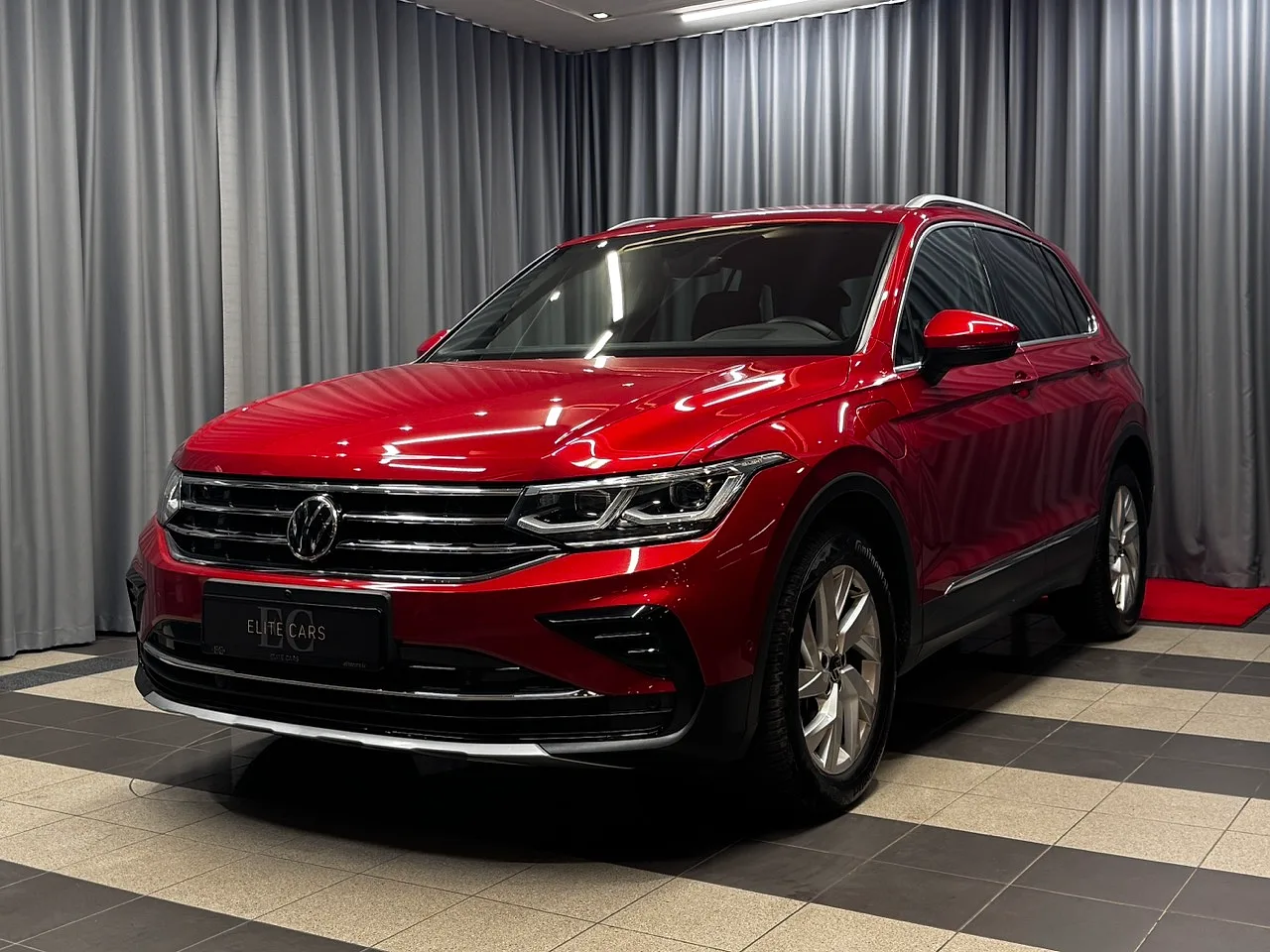 Volkswagen Tiguan eHybrid, 2021. gads