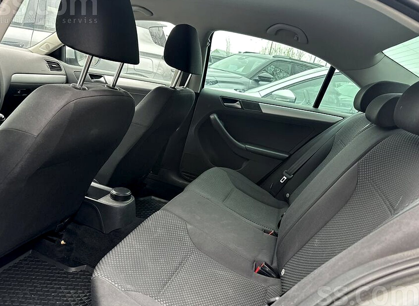 Volkswagen Jetta — foto 5