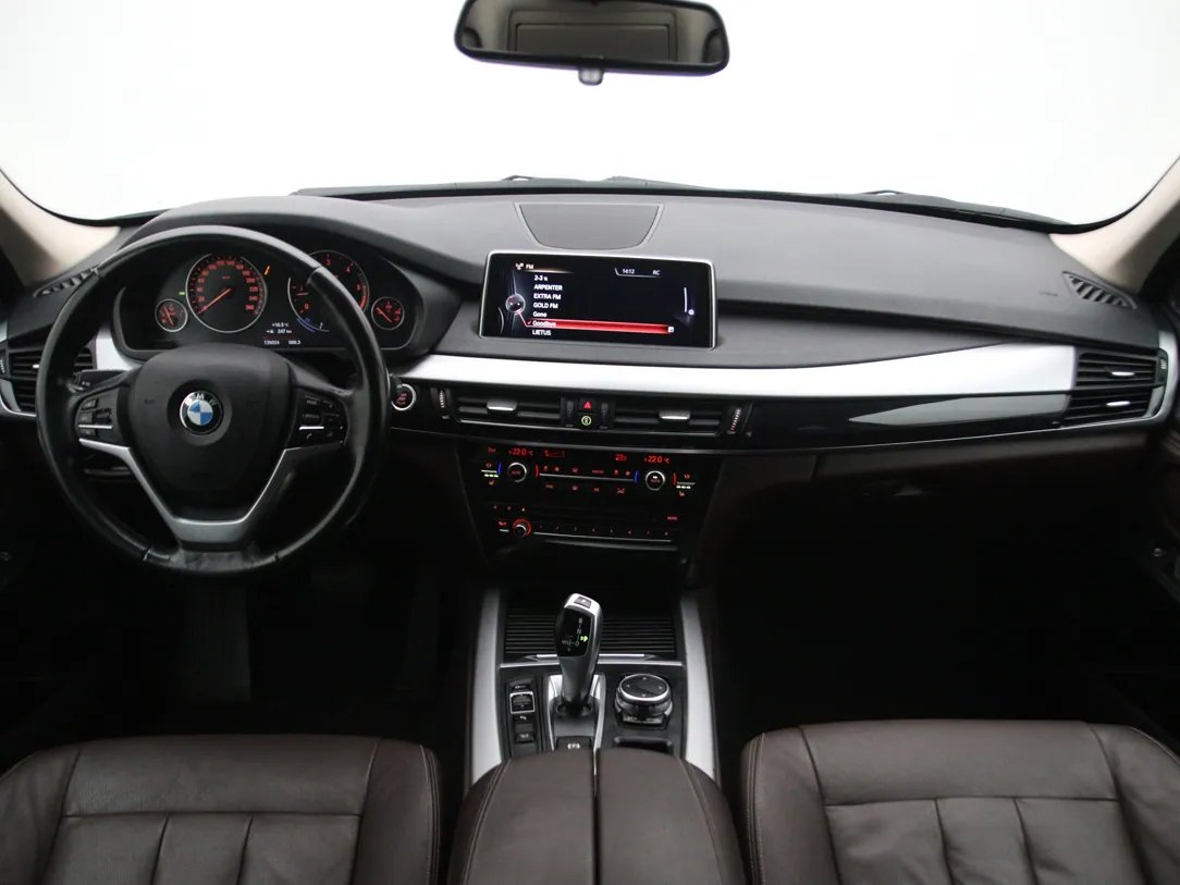BMW X5 — foto 3