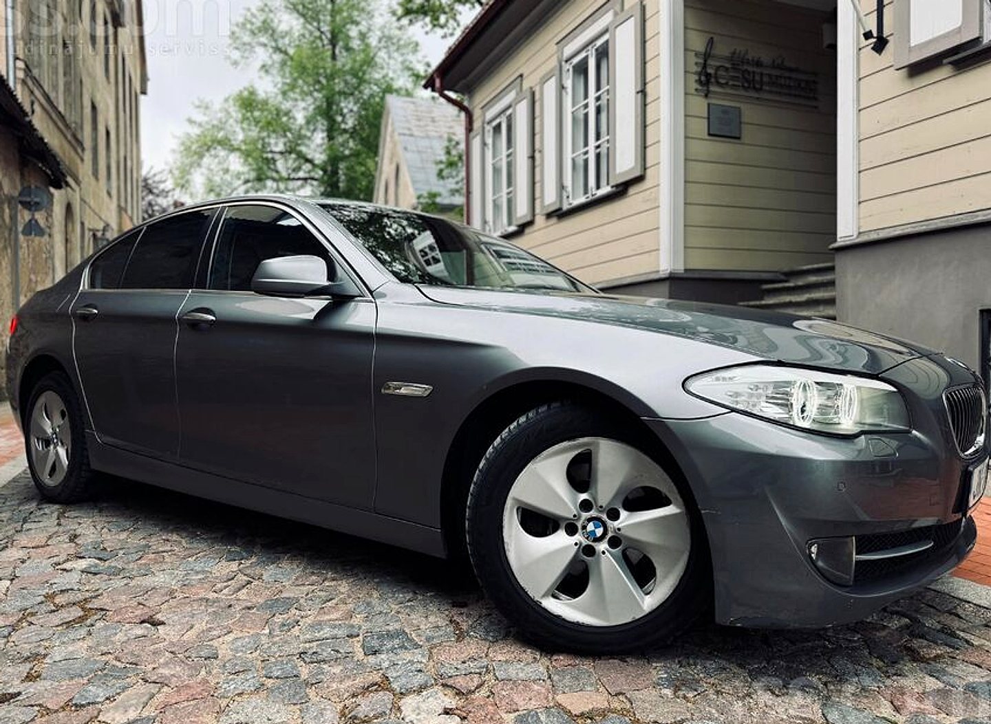 BMW 530 — foto 2
