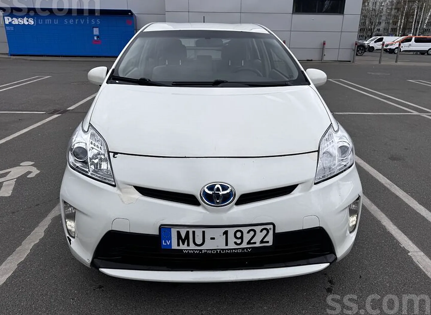 Toyota Prius, 2015. gads