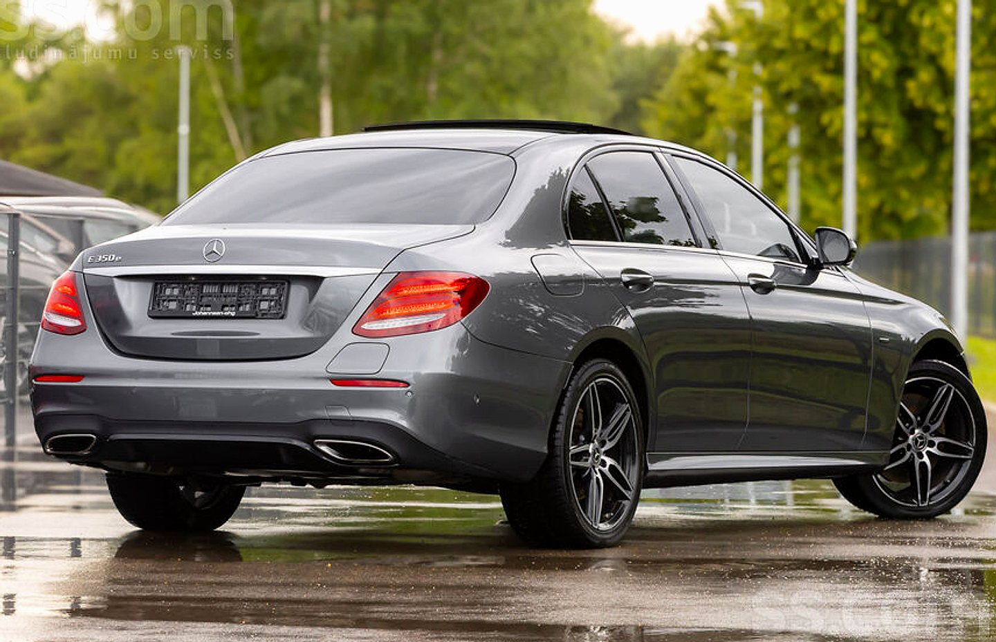 Mercedes-Benz E350 — foto 6