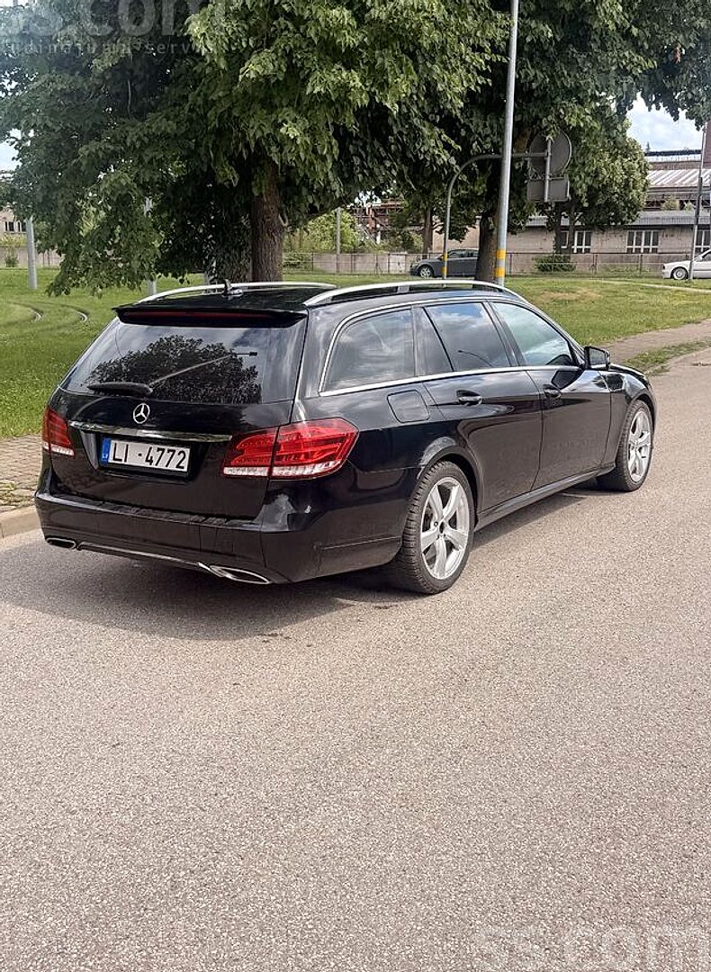 Mercedes-Benz E200 — foto 3