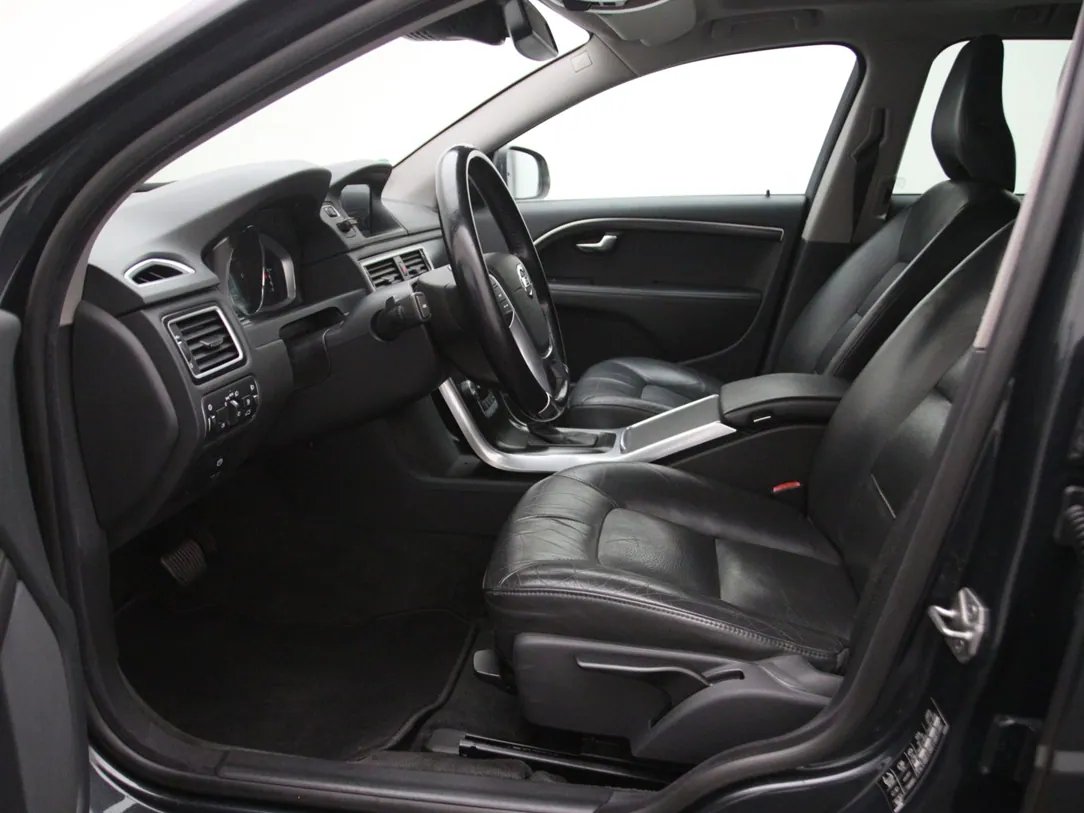 Volvo V70 — foto 5