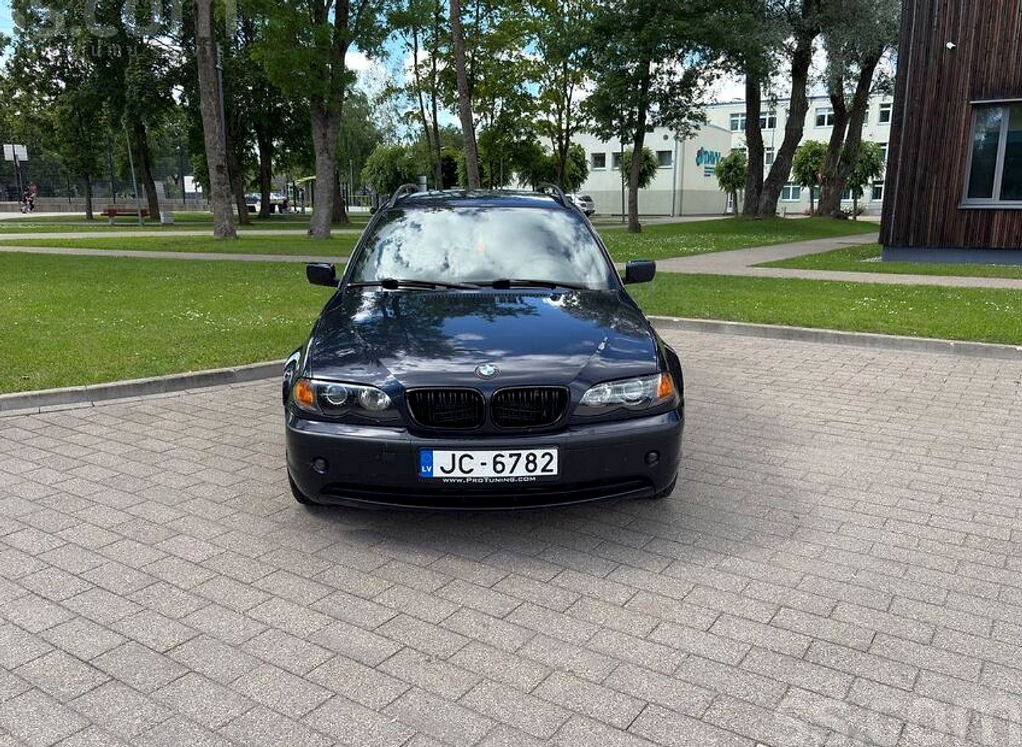 BMW 320 — foto 3
